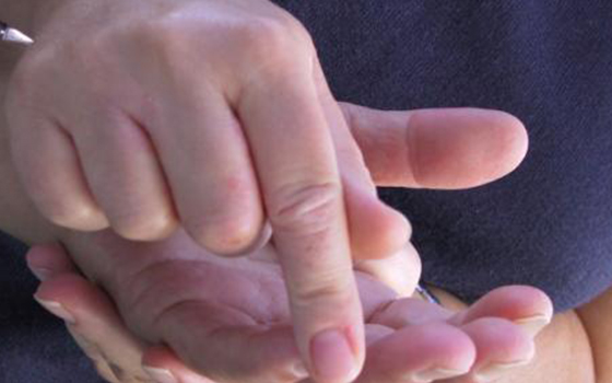 Comunicare con le persone sordocieche: il metodo Malossi